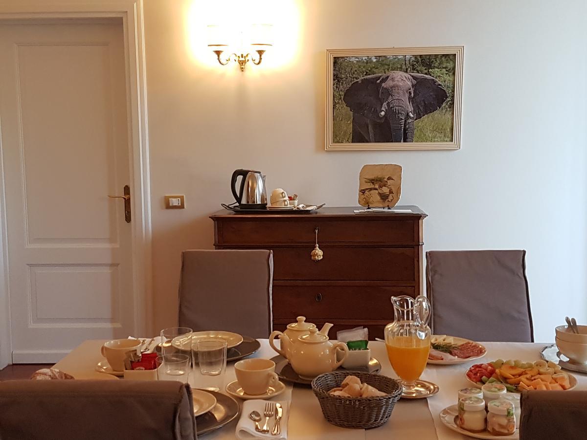 Villa Chiara B&B Biandronno Экстерьер фото